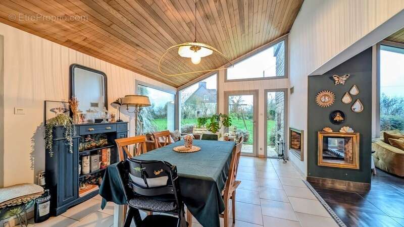 Maison à KERSAINT-PLABENNEC