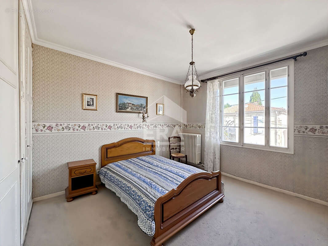 Maison à CHATEAURENARD