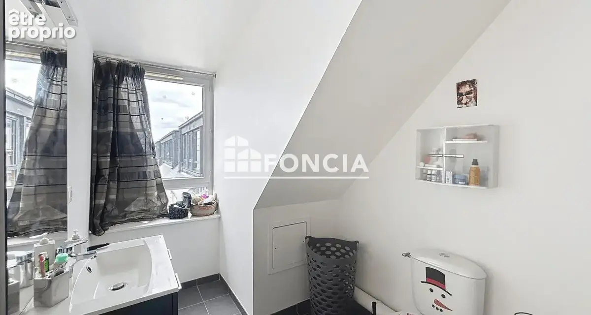 Appartement t2 - residence recente - vendu libre - photo 4