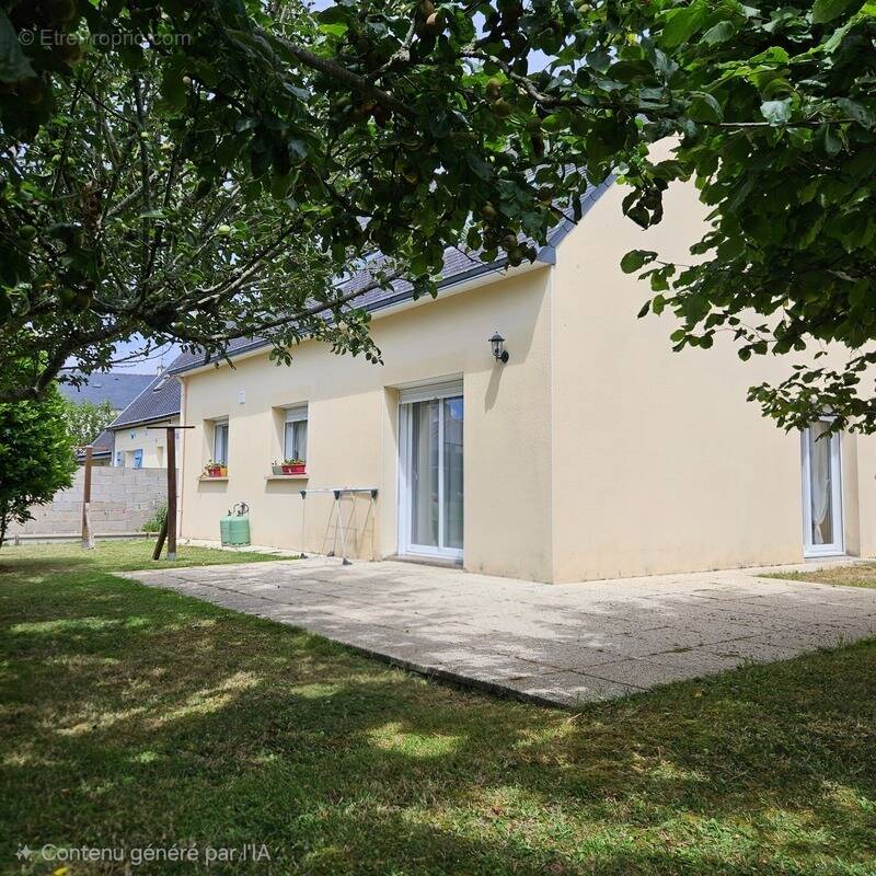 Maison à PLOZEVET
