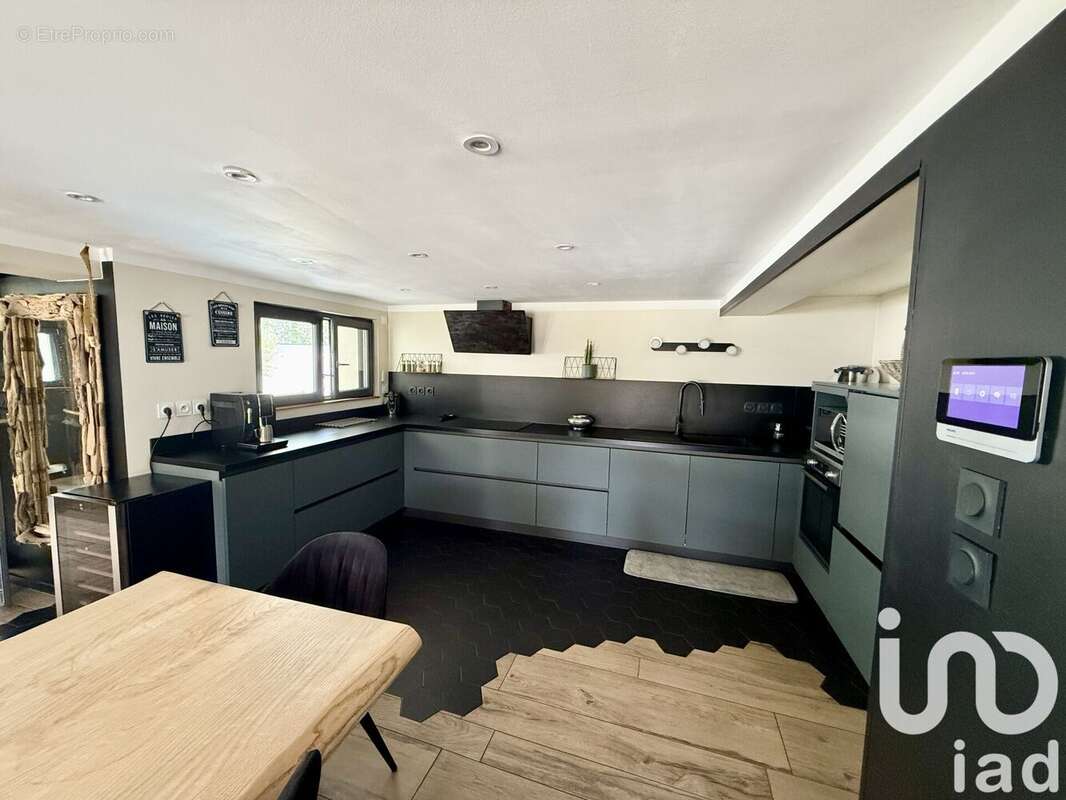 Photo 8 - Maison à ROCHE-LA-MOLIERE