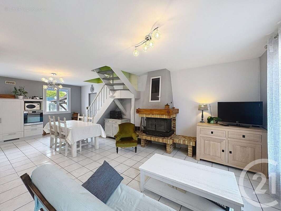 Maison à LA FERTE-SAINT-AUBIN