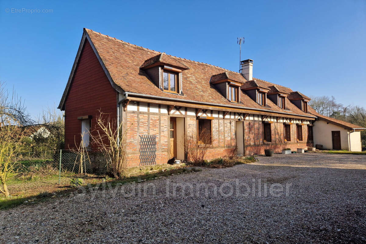 Maison à SAINT-AUBIN-EN-BRAY