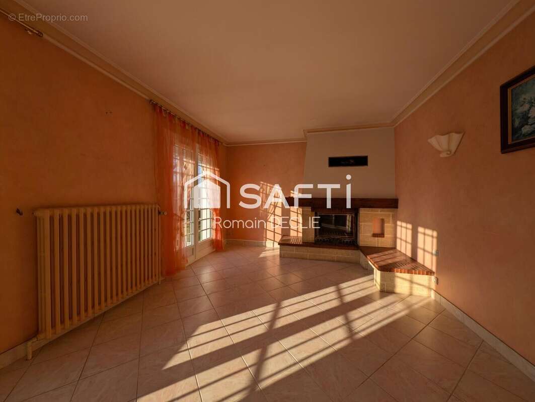 Photo 4 - Maison à CHATEAU-GONTIER