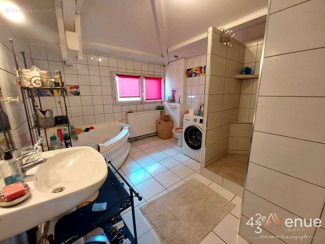 Maison à LA RICAMARIE