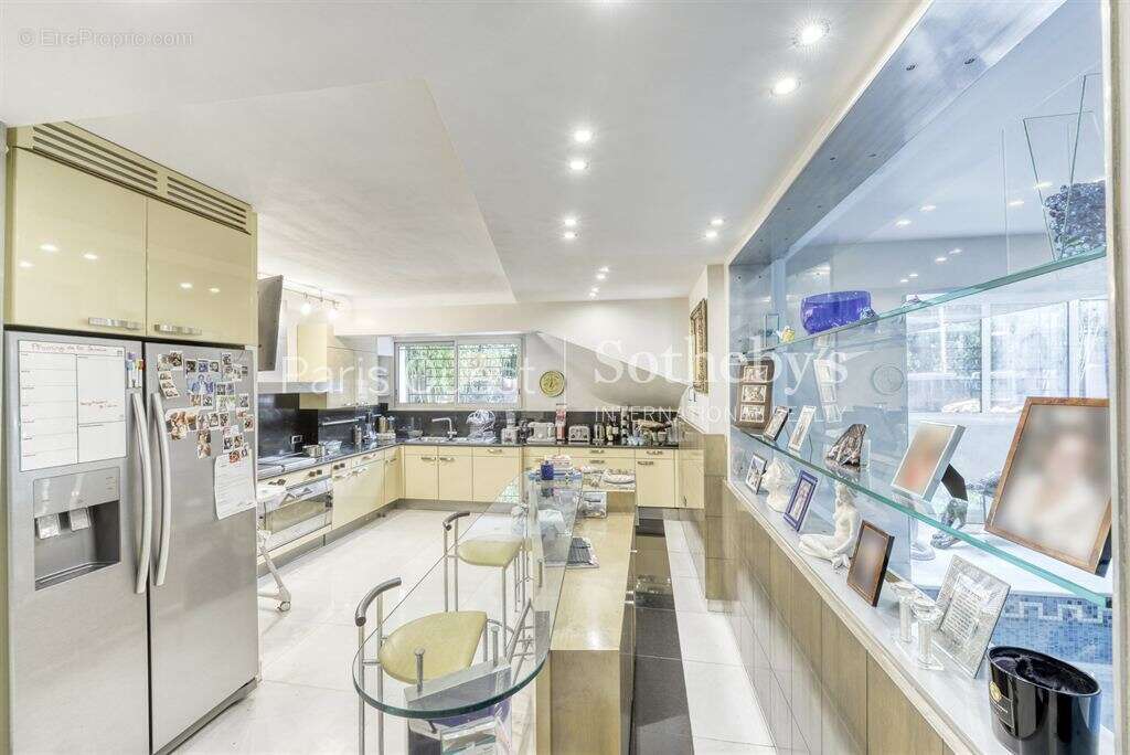 Maison à NEUILLY-SUR-SEINE