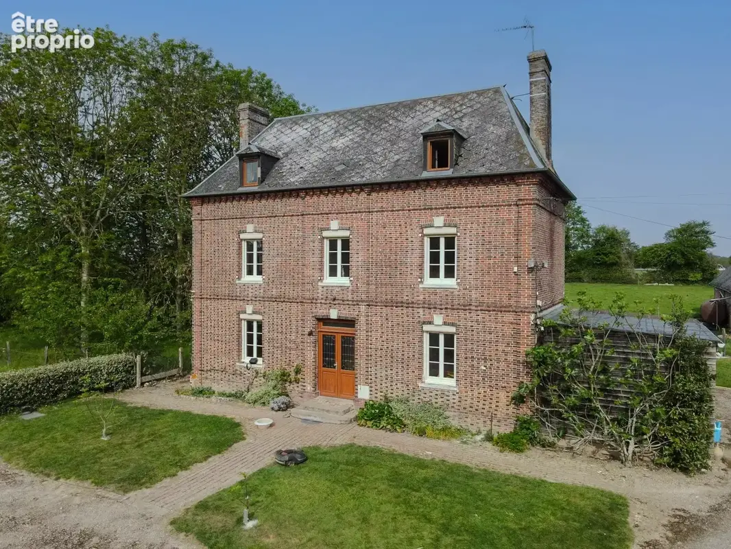 Propriété avec 2 maisons et 2 granges à renover - 1,3ha - photo 3