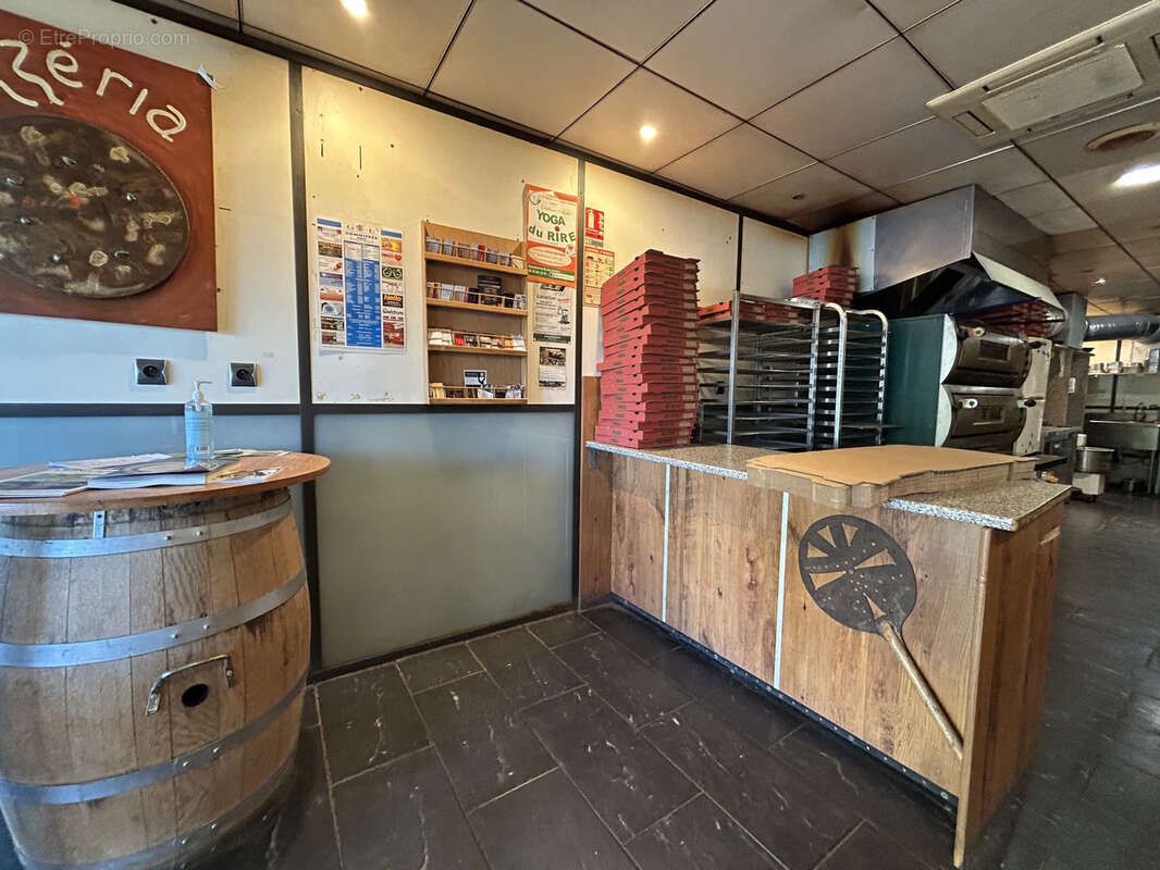 Commerce à SOMMIERES