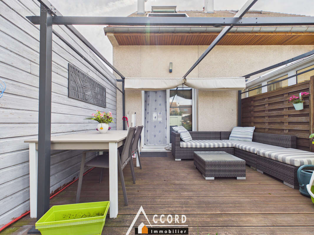 Maison à SARTROUVILLE