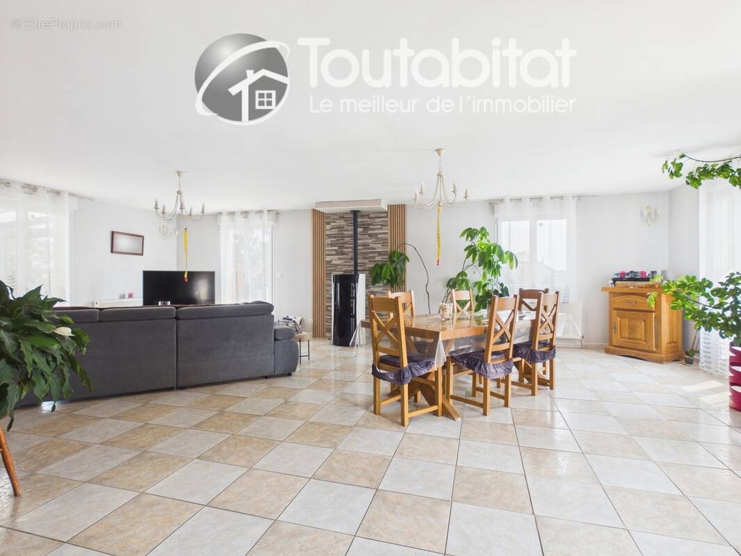 Maison 167 m² à Saulces-Monclin  - photo 1