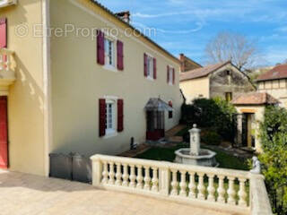 Maison à SAINT-LAURENT-LES-TOURS