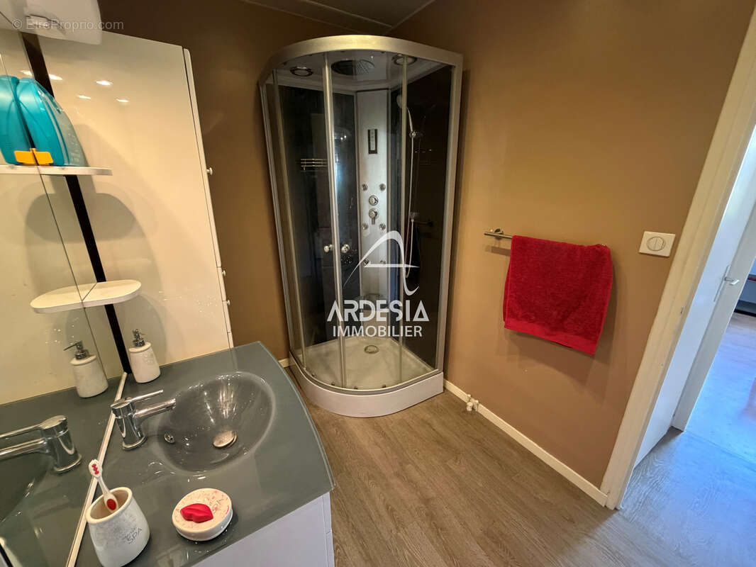 Bel appartement T3 avec grand balcon   Saint-Jean-de-Maurienne - photo 14