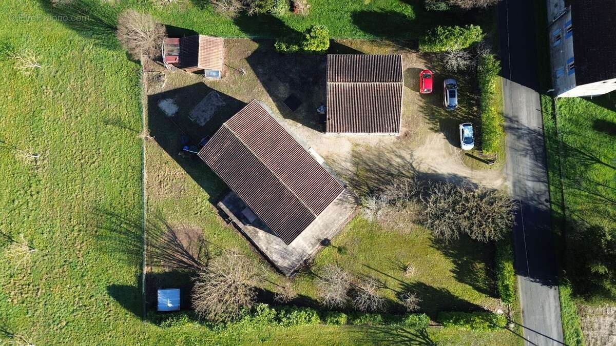 DJI0334 - Maison à BEYNAC-ET-CAZENAC