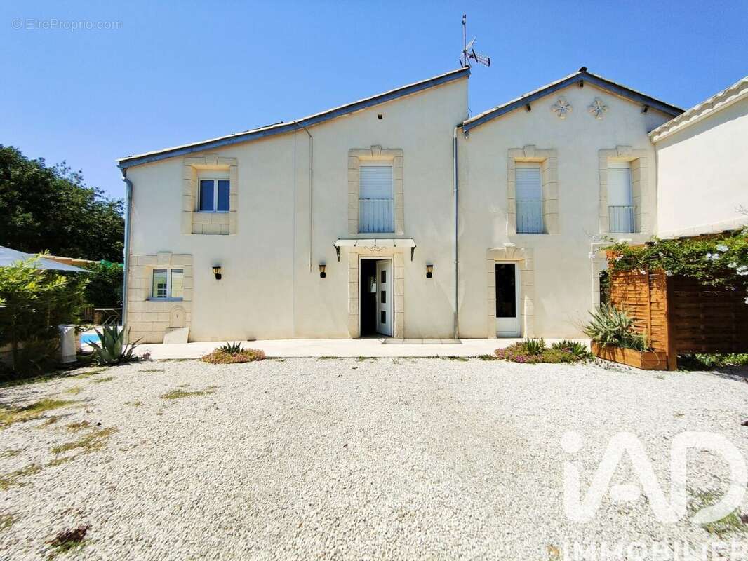 Photo 2 - Maison à ROUJAN