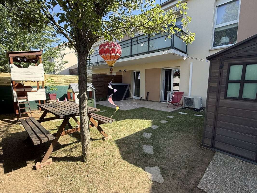 Appartement à BOUSSE