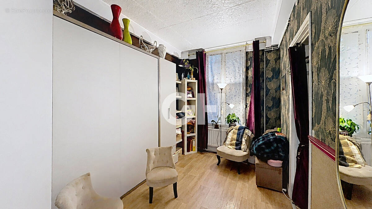Appartement à PARIS-20E