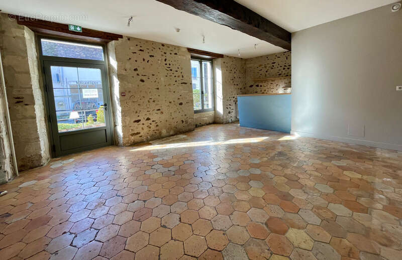 Maison à THIRON-GARDAIS