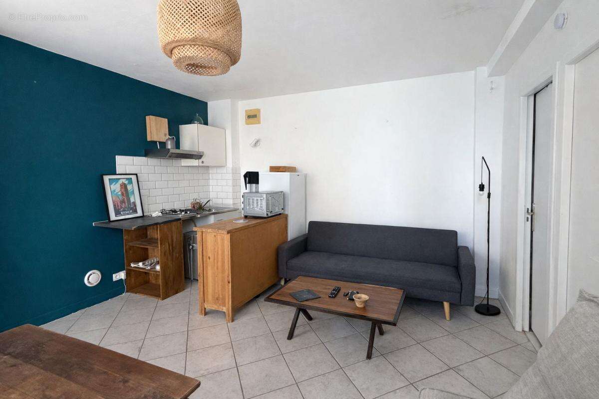 T2 32,5 m² – Idéal investisseur – Petit prix – Centre-ville à pied - photo 2