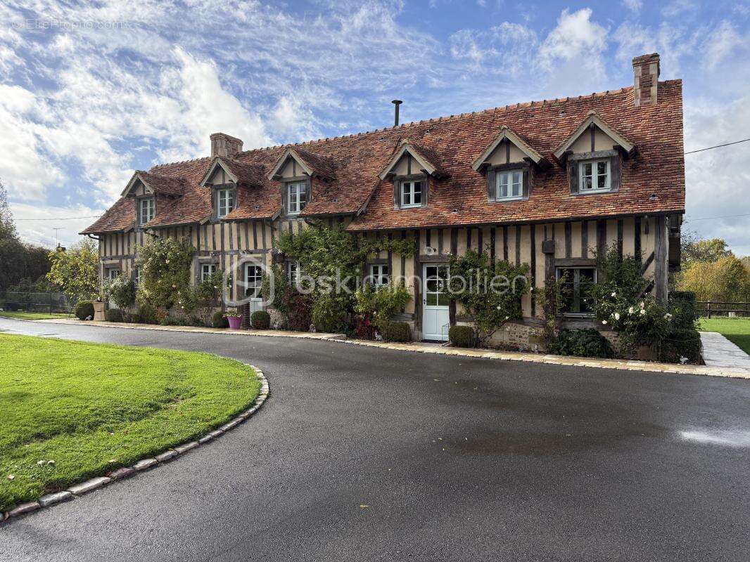 Maison à PONT-L&#039;EVEQUE