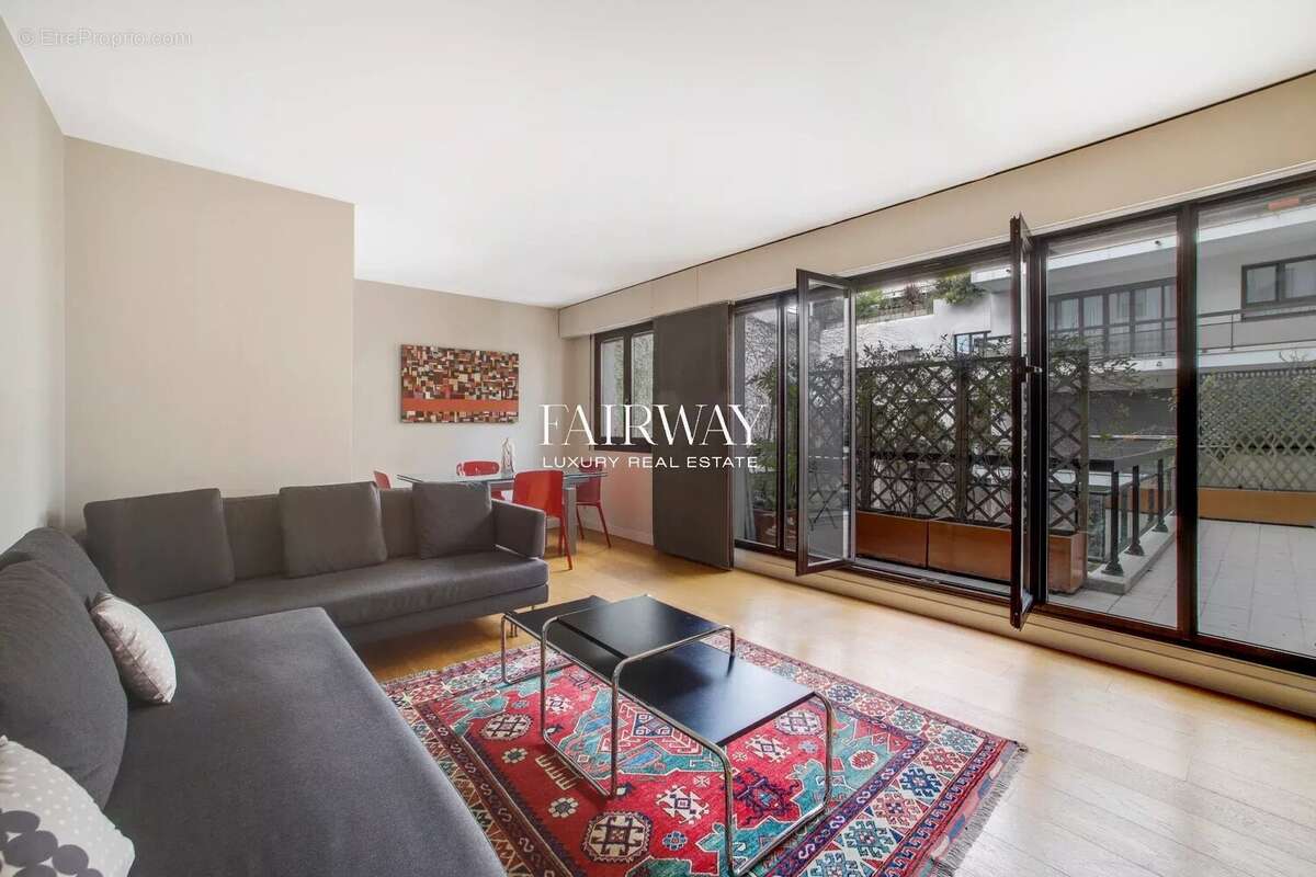 Appartement à PARIS-4E