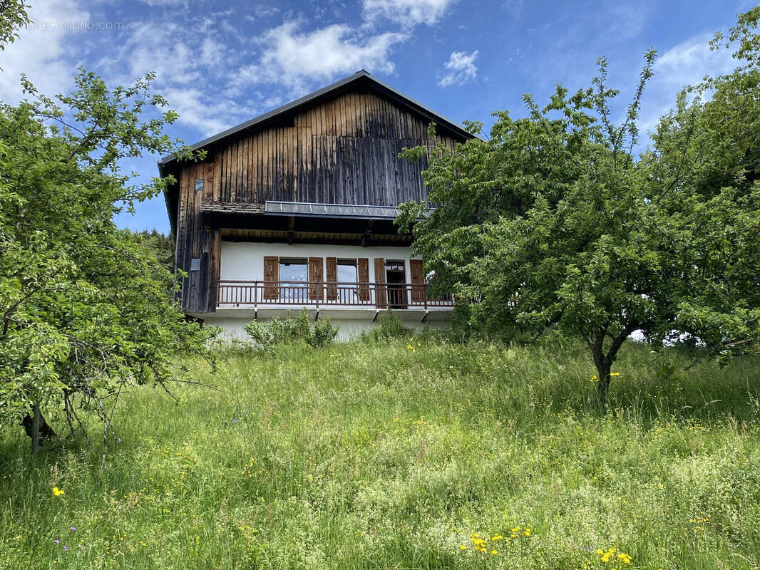 Maison à UGINE
