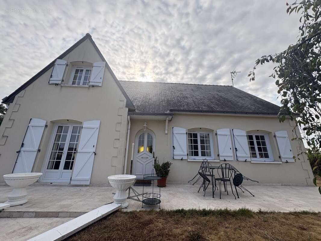 Maison 167 m² à Varrains  - photo 3