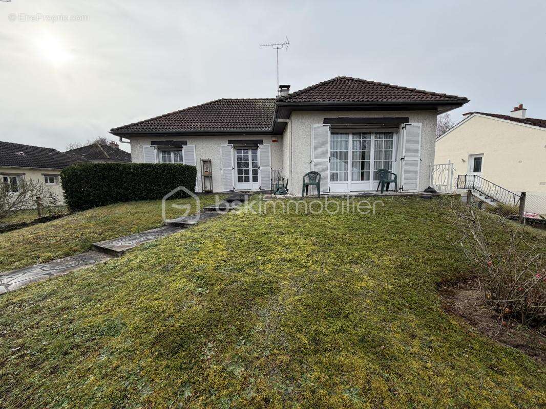 Maison à FAY-AUX-LOGES