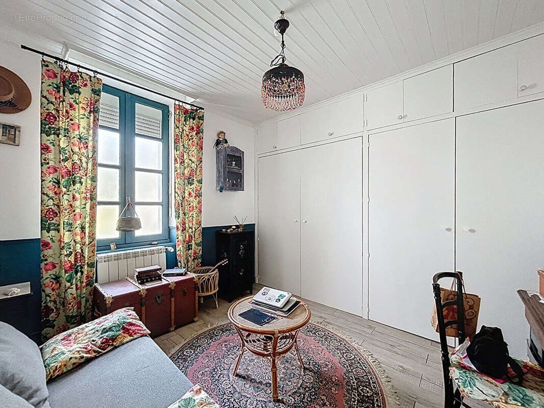 Maison à TONNAY-CHARENTE
