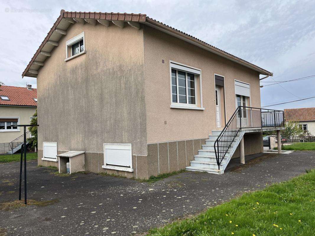 Maison à ROCHECHOUART