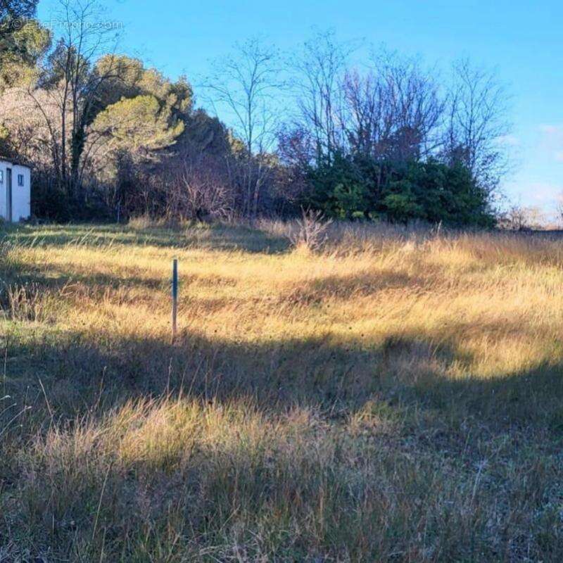 Terrain à AIX-EN-PROVENCE