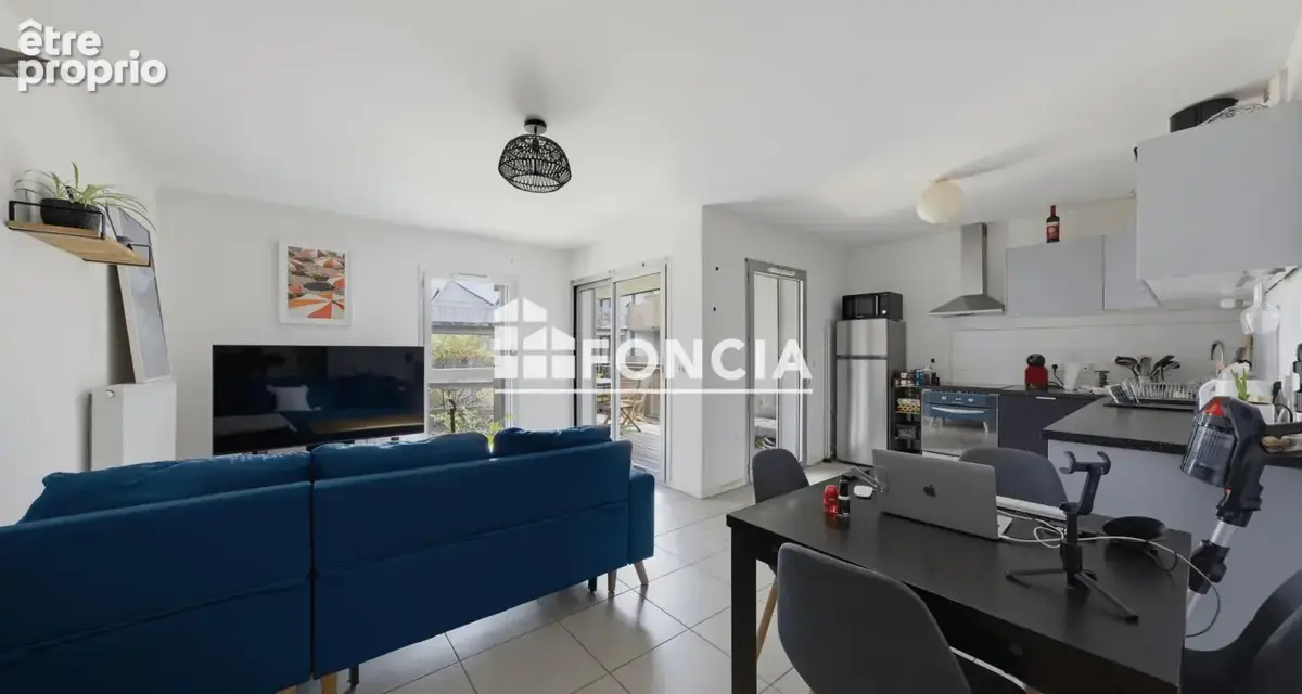 Appartement T3 – Cours Balguerie Stuttenberg avec Parking et extèrieur - photo 3
