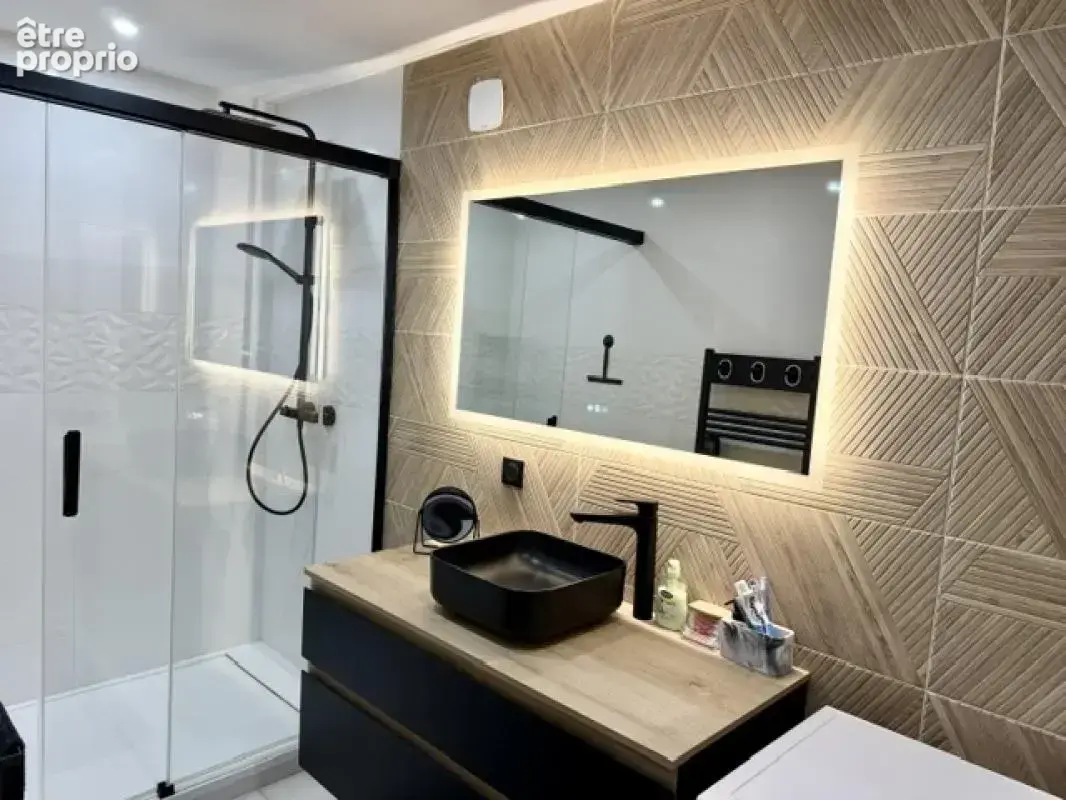 Appartement à LAY-SAINT-CHRISTOPHE