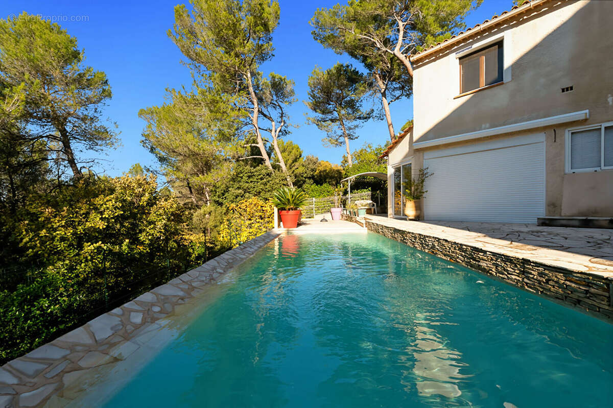 Maison à BOUC-BEL-AIR