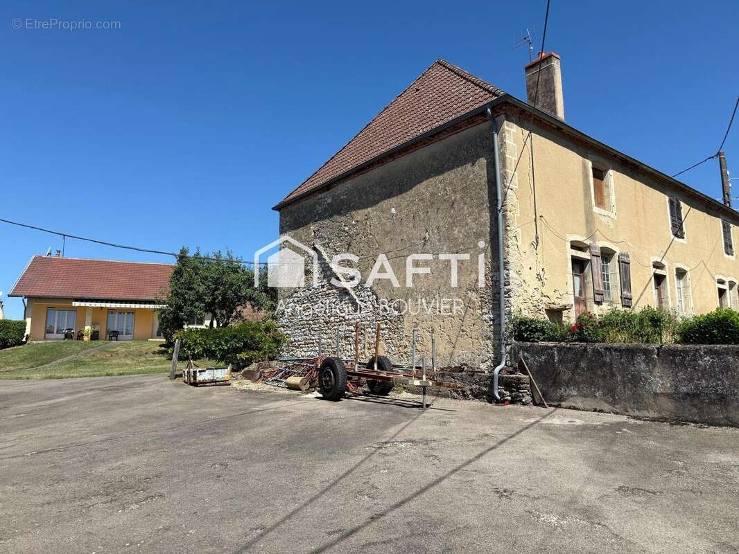 Photo 8 - Maison à MONT-SOUS-VAUDREY