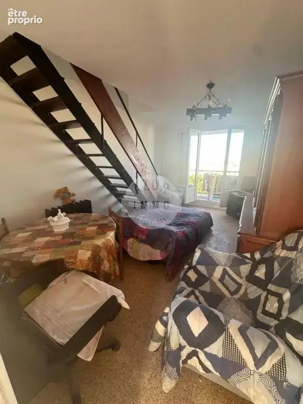 T3 duplex 55m² - vue dégagée - dpe d - rentabilité 7,3% - vendu loué (marseille 4e/12e) - photo 3