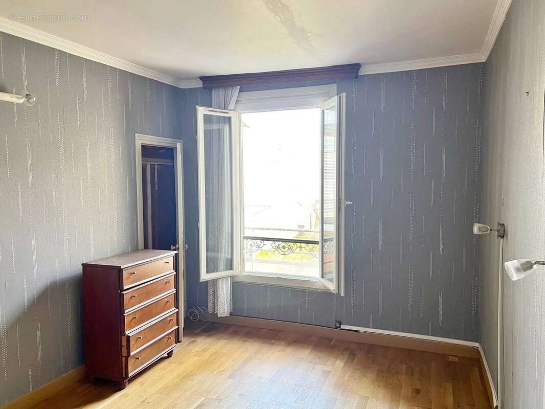 Maison à SAINT-MAUR-DES-FOSSES