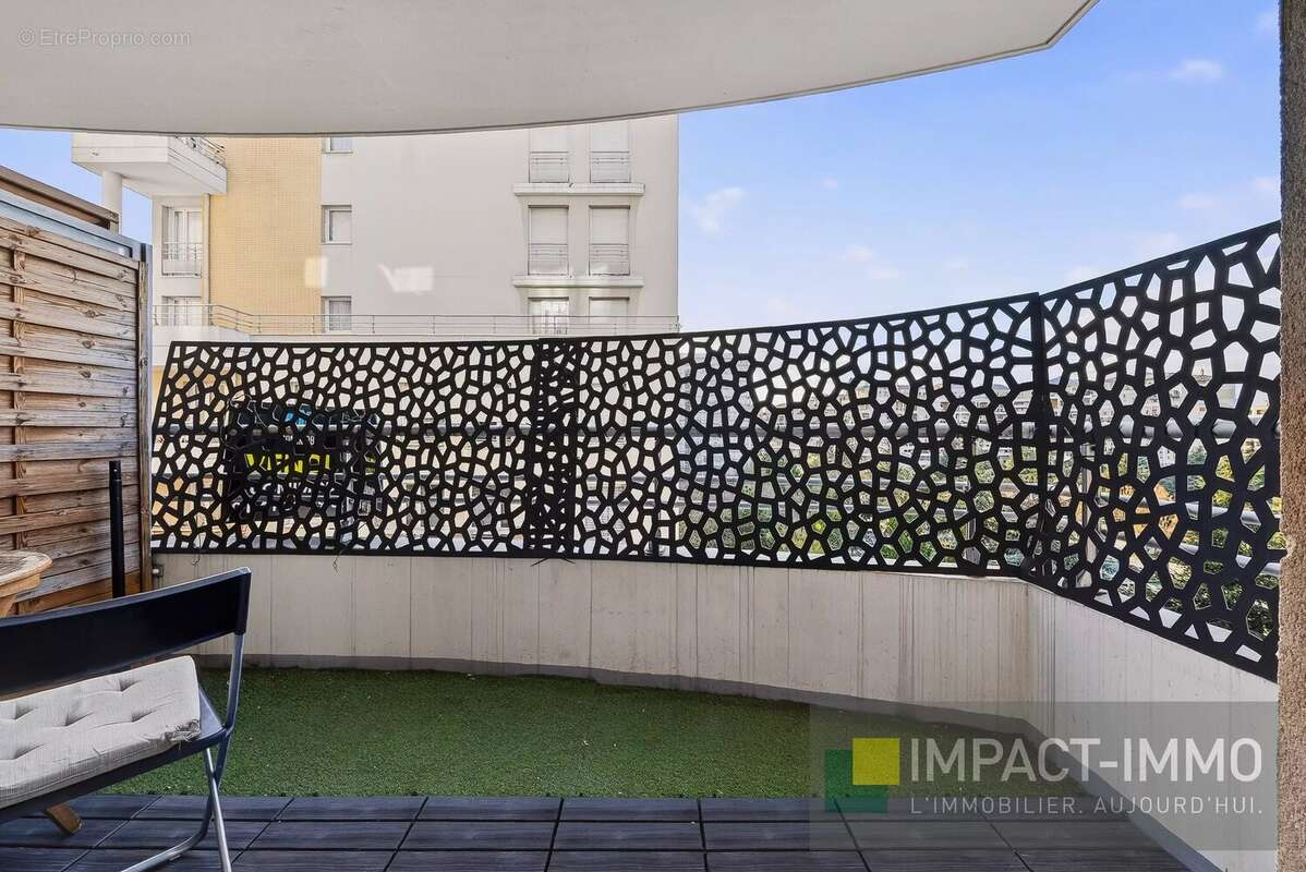 Appartement à COURBEVOIE