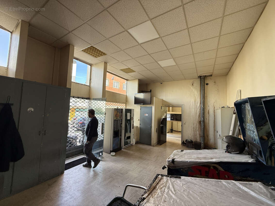 Commerce à PARIS-19E