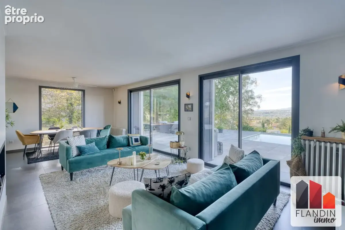 Maison 8 pièces 212 m² à vendre à Vourles (69390) - photo 3
