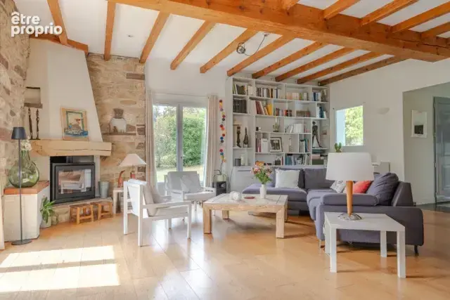 Belle maison familiale de plain-pied - URCUIT - photo 3
