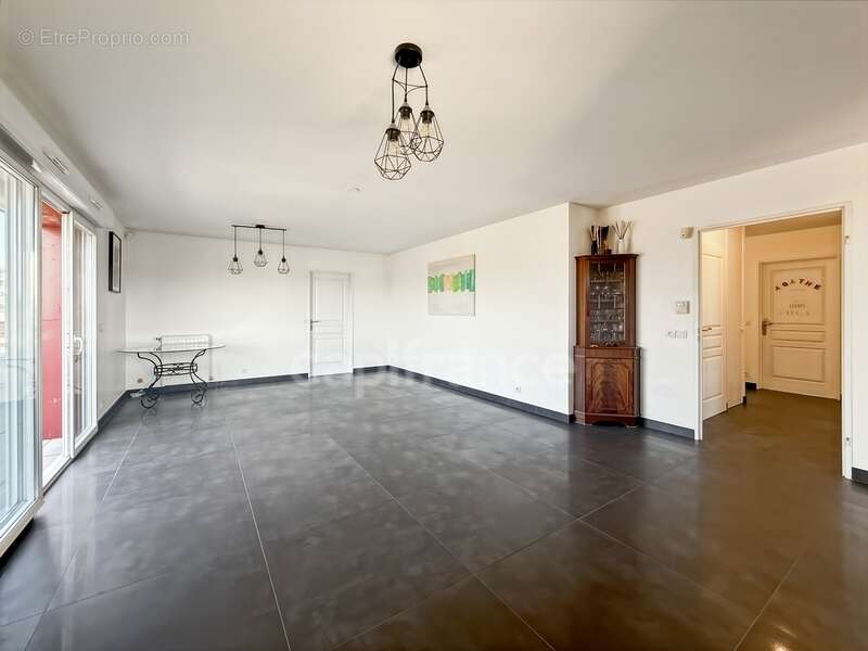 Appartement à PREVESSIN-MOENS