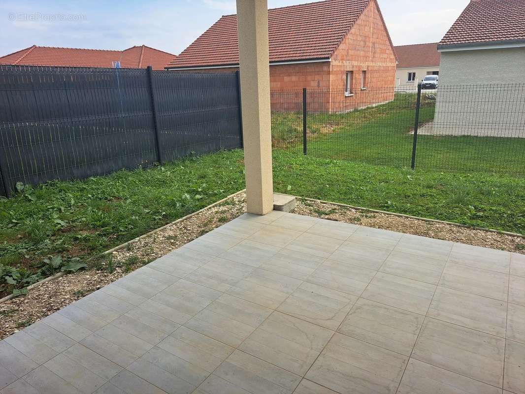 Maison à VILLIERS-EN-LIEU