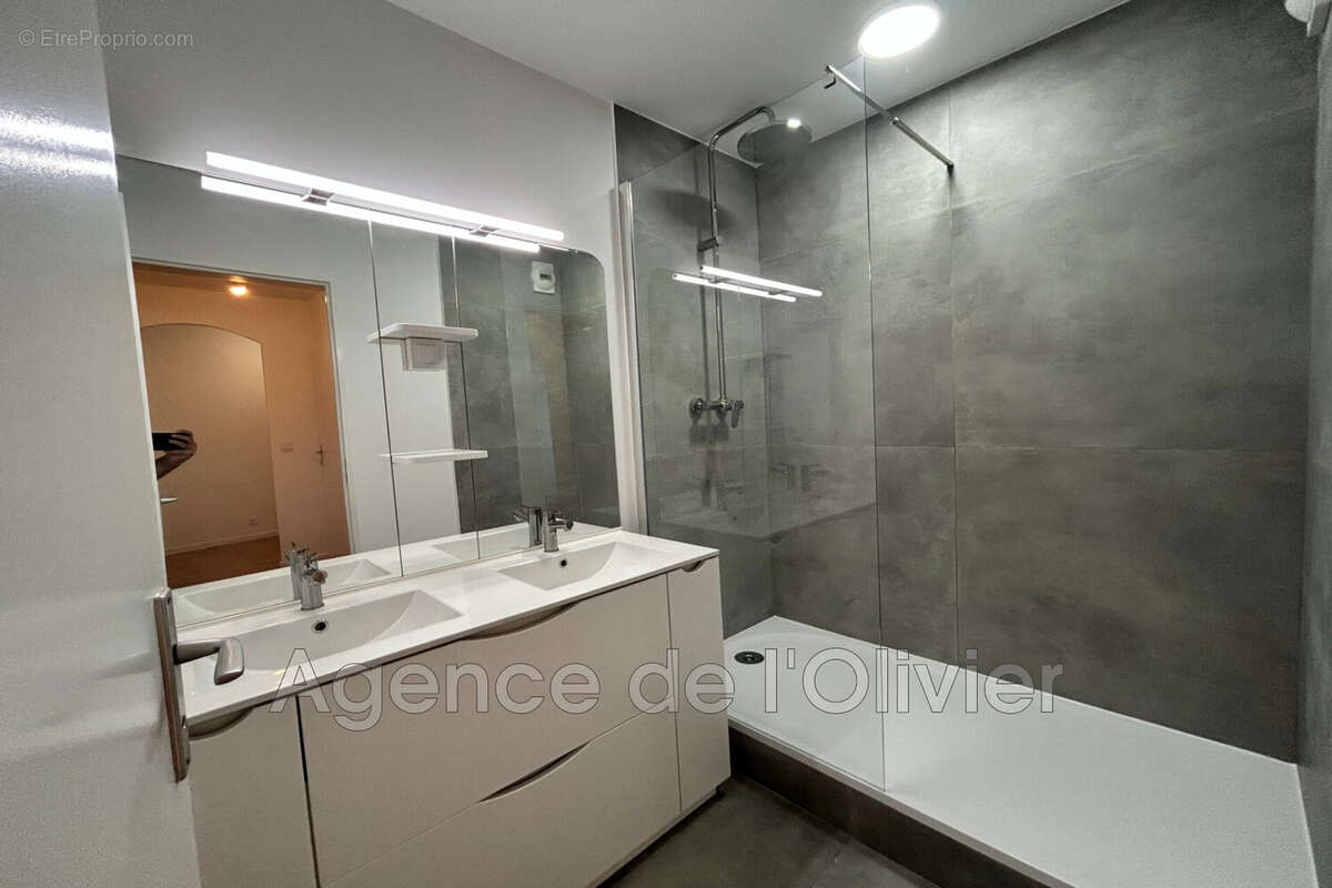 Appartement à VALBONNE