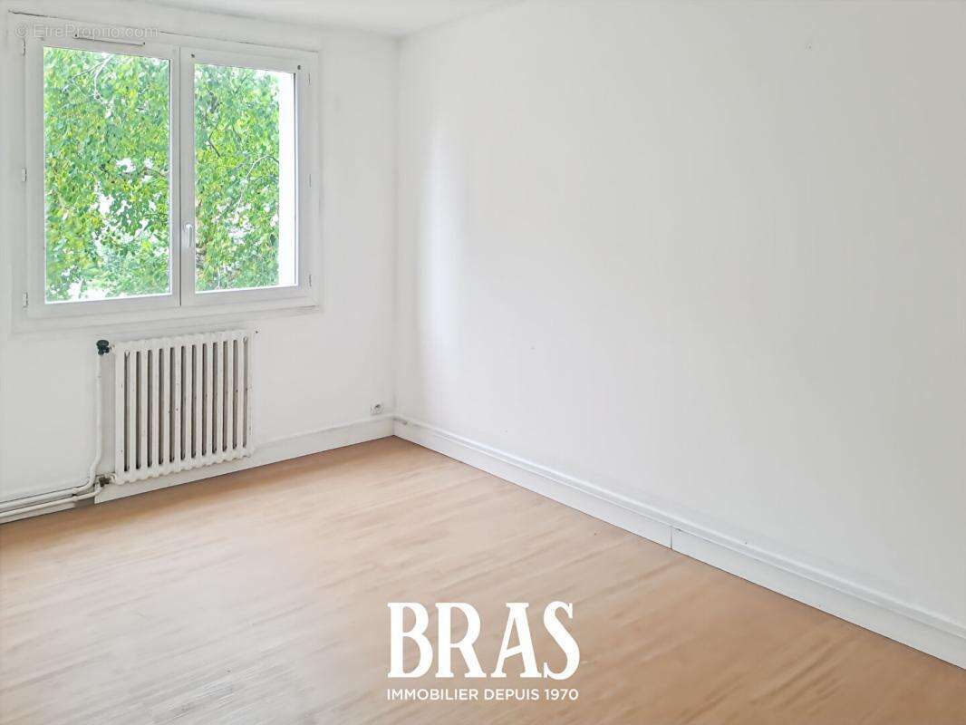 Bd pierre de coubertin, t4 de 65,82 m² - photo 5