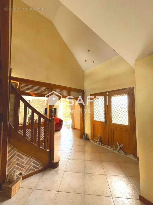 Maison 220 m² à Genouilly  - photo 6