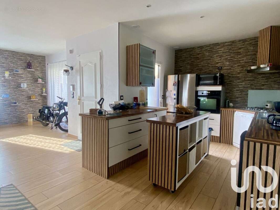 Photo 3 - Maison à LA CHAPELLE-DES-MARAIS