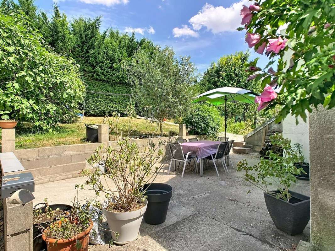 Photo 2 - Maison à SAINT-GERMAIN-LES-CORBEIL