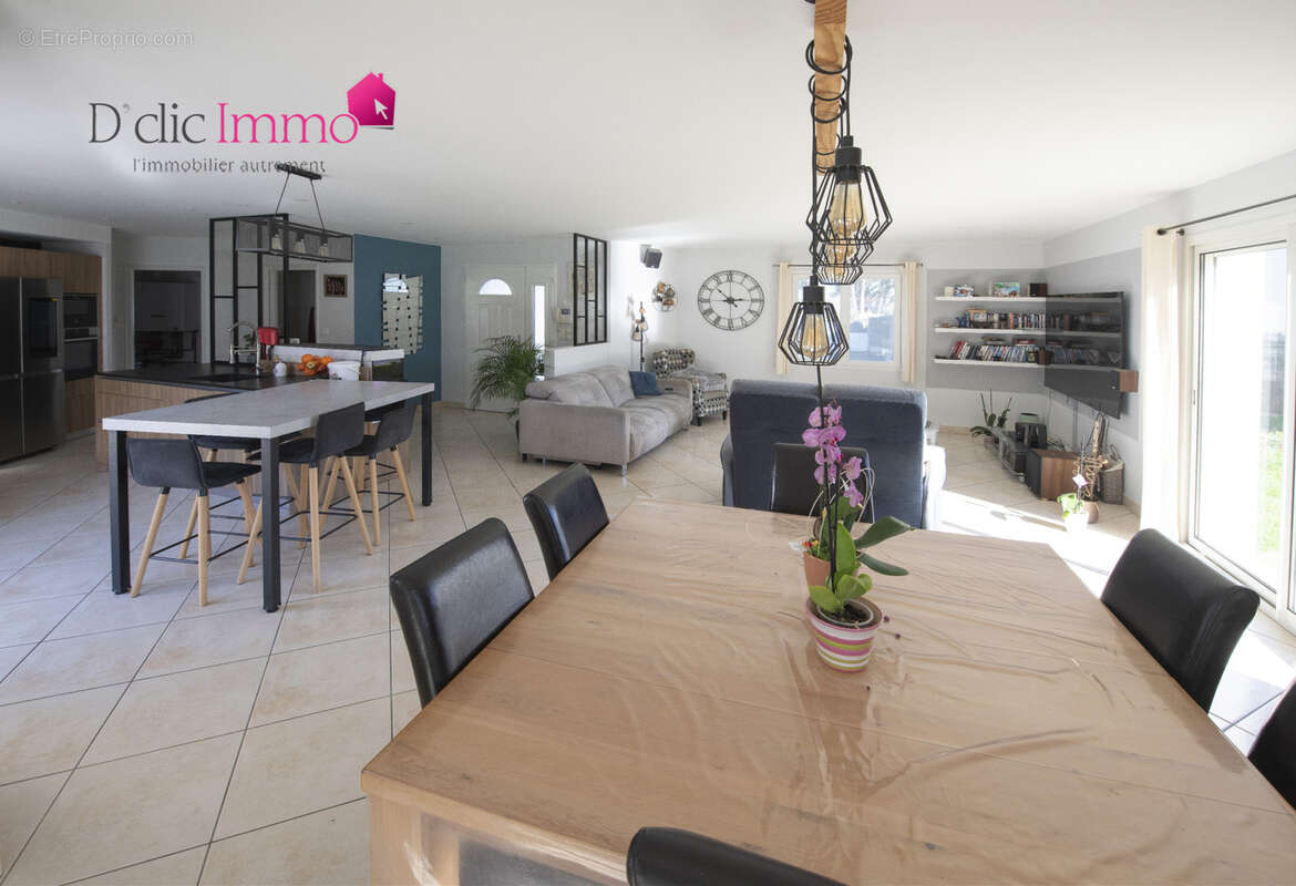 Maison à SAINT-HILAIRE-DE-RIEZ