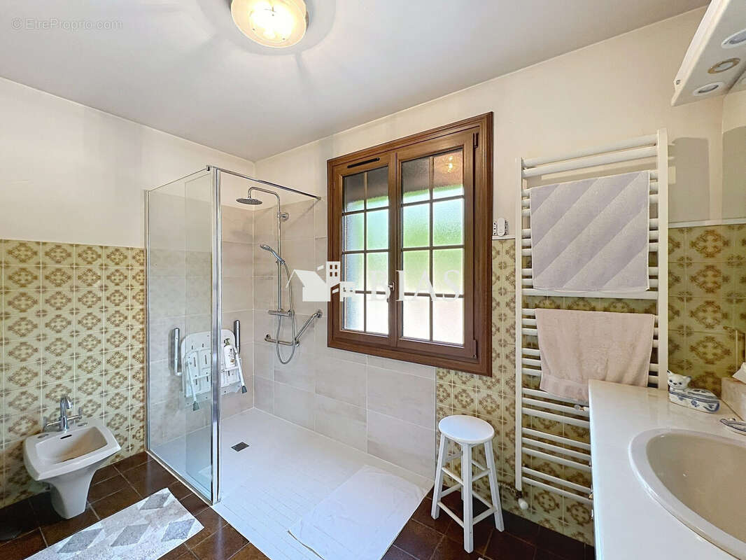 Maison 117 m² à Le Noyer-En-Ouche  - photo 9