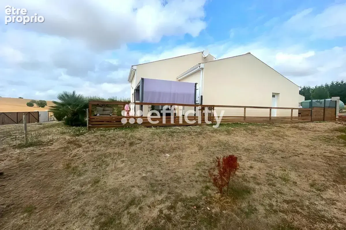 Maison 120 m² à Rouillac  - photo 20